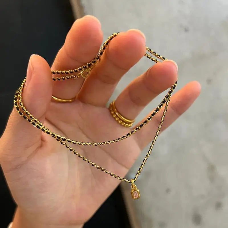Classic minimalist design Black woven rope chain necklace light luxury exquisite square pendant party wedding fine jewelry